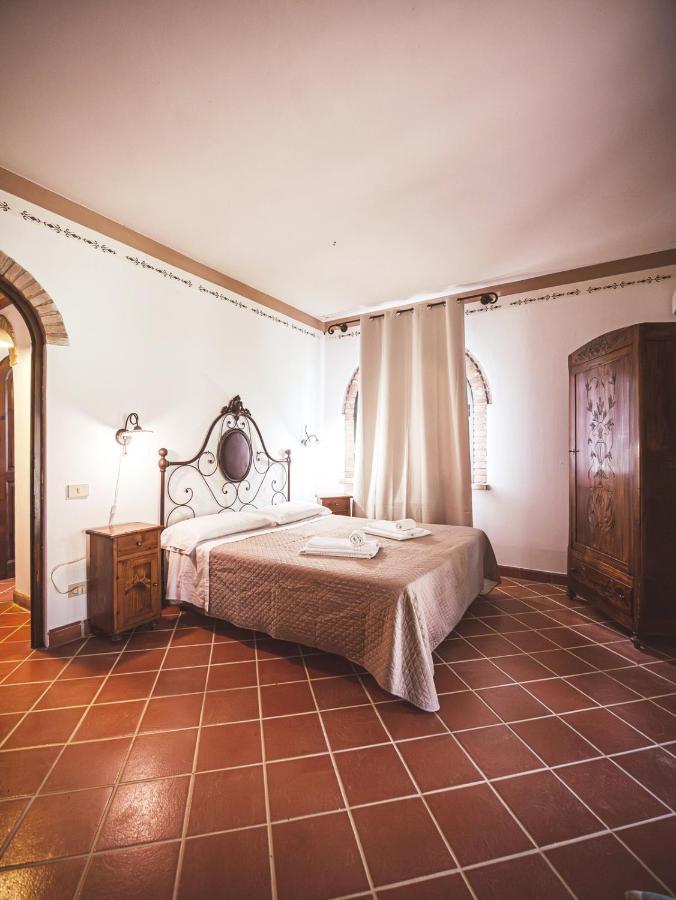 Ferienwohnung Relais Casale Il Poggetto - Olivo 1 By Zoom In Earth Cecina  Exterior foto